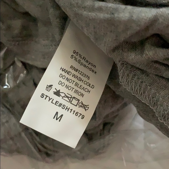 🖤🖤🖤Grey Ruffle Long Sleeve - Picture 5 of 5